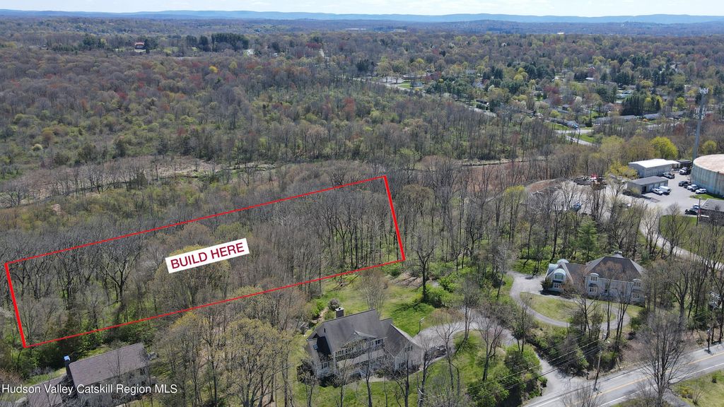 174 Cedar Avenue, Poughkeepsie