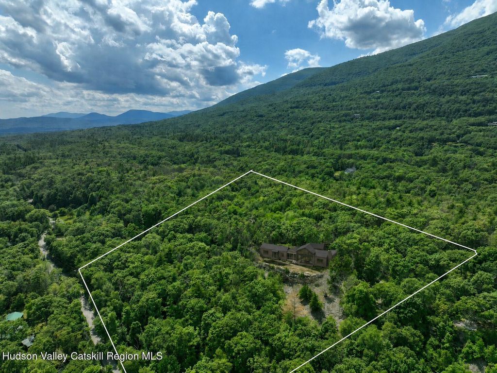400 Stoll Road, Saugerties