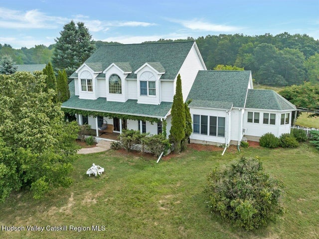 4450 Ny 81, Greenville