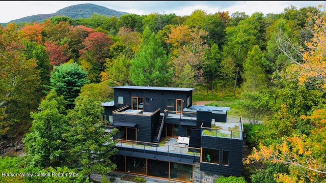 125 Valley View Way, Lake Hill