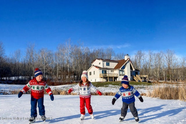 415 Old Road, Windham