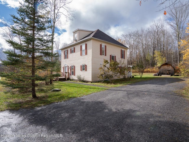 77 Brookside Drive, Hunter