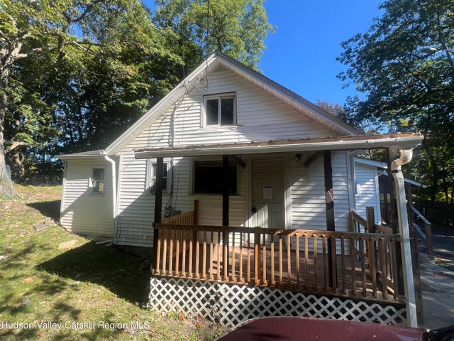 18 Hillside Place, Highland