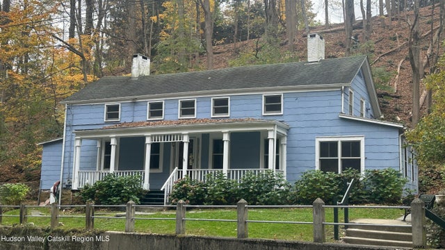 7 River Road, Highland