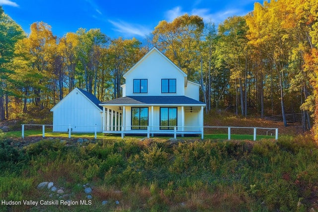 720 Sunny Hill Road, Greenville