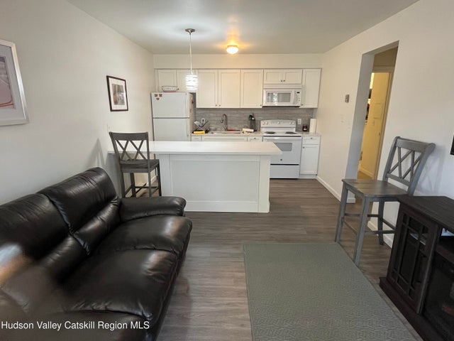 24 Highlands Drive J8, Hunter