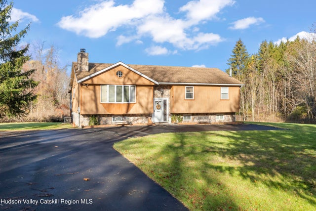 134 Willowbrook Road, Hudson