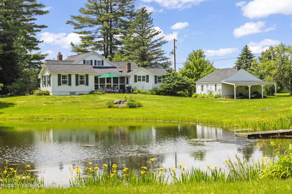 4538 County Road 9, New Lebanon