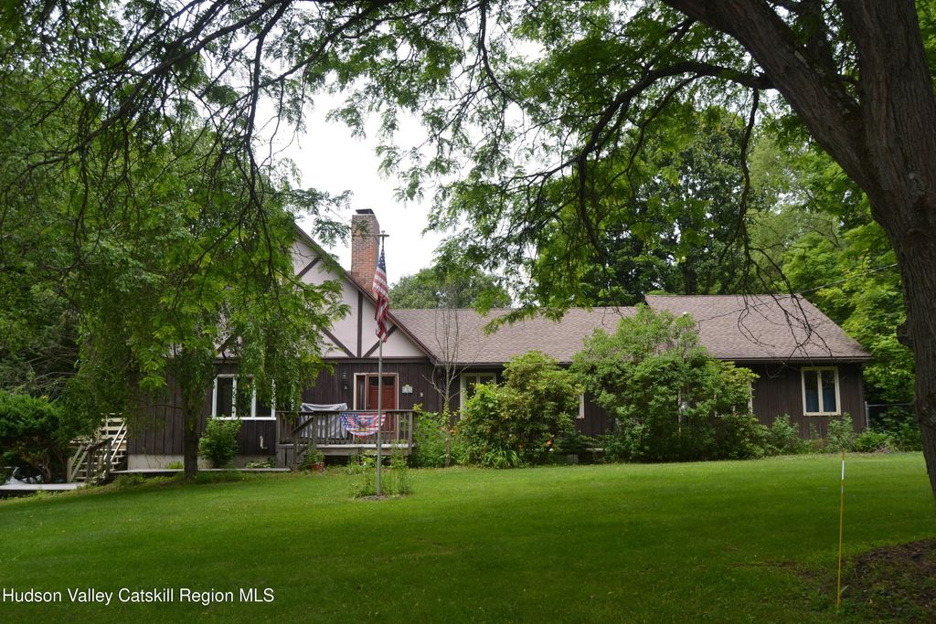 1209 County Route 22, Ghent