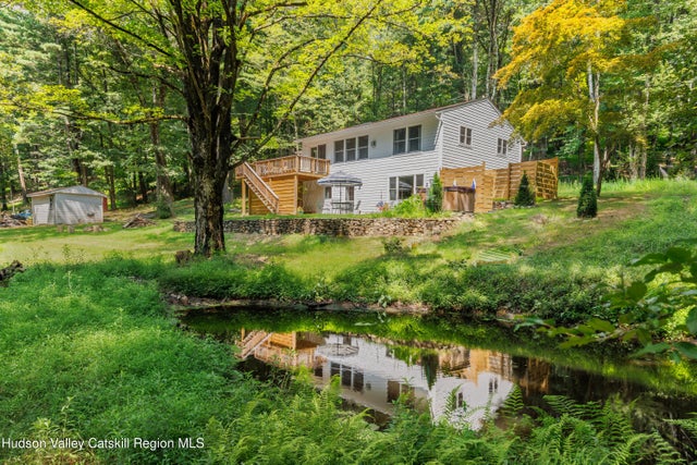 19 Bakertown Road, Accord