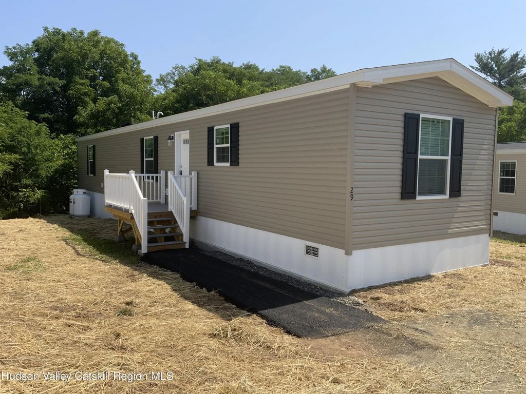 1154 Us-9 29, Hudson