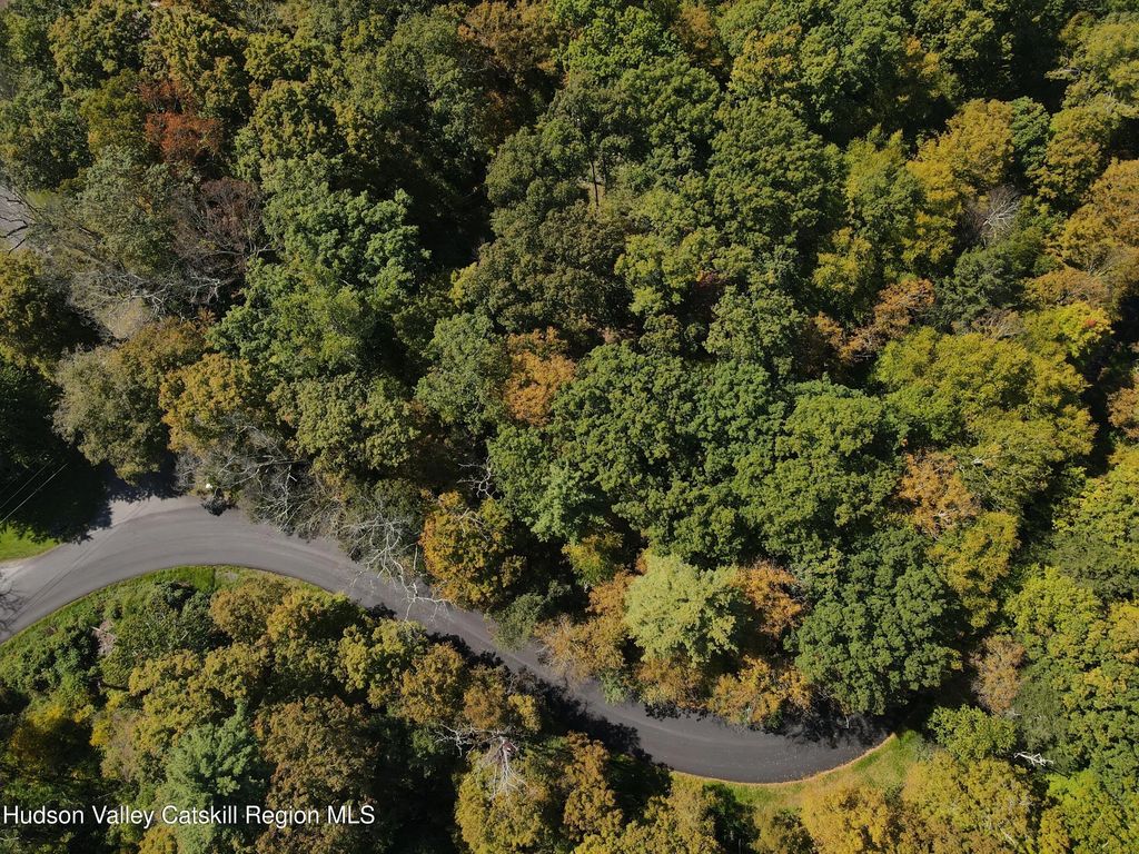 399 Floyd Ackert Road, New Paltz