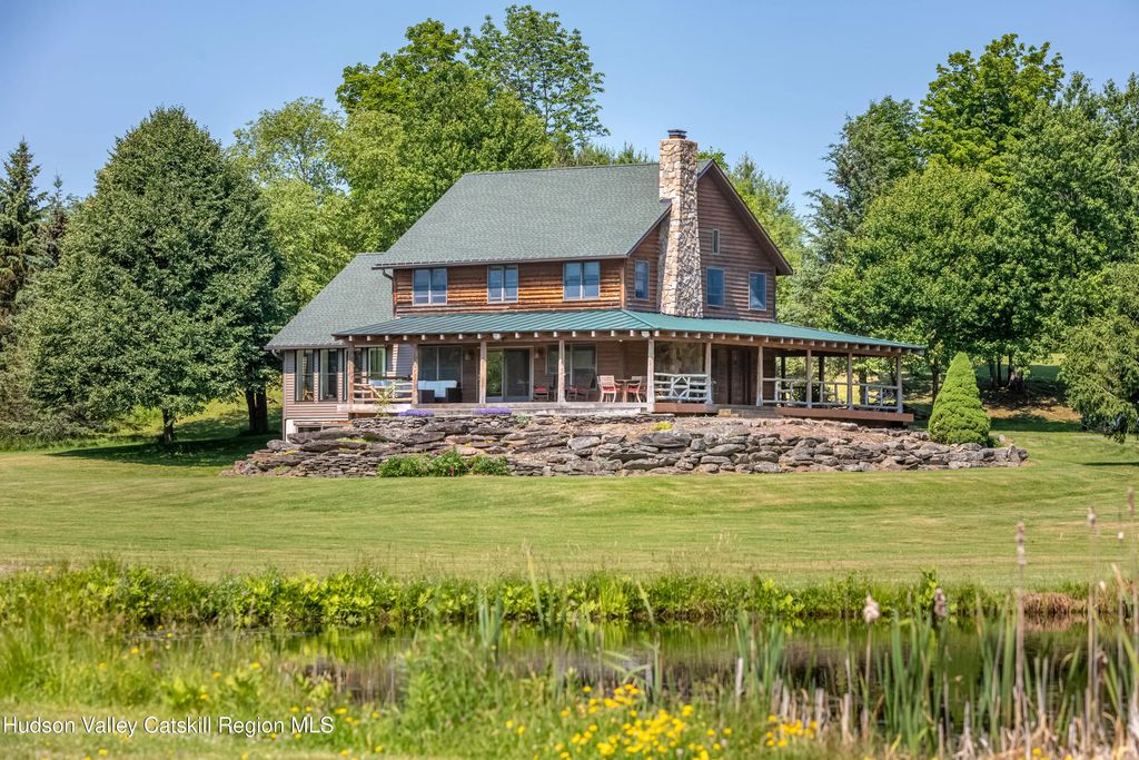 688 Bruce Porn Road, Gilboa
