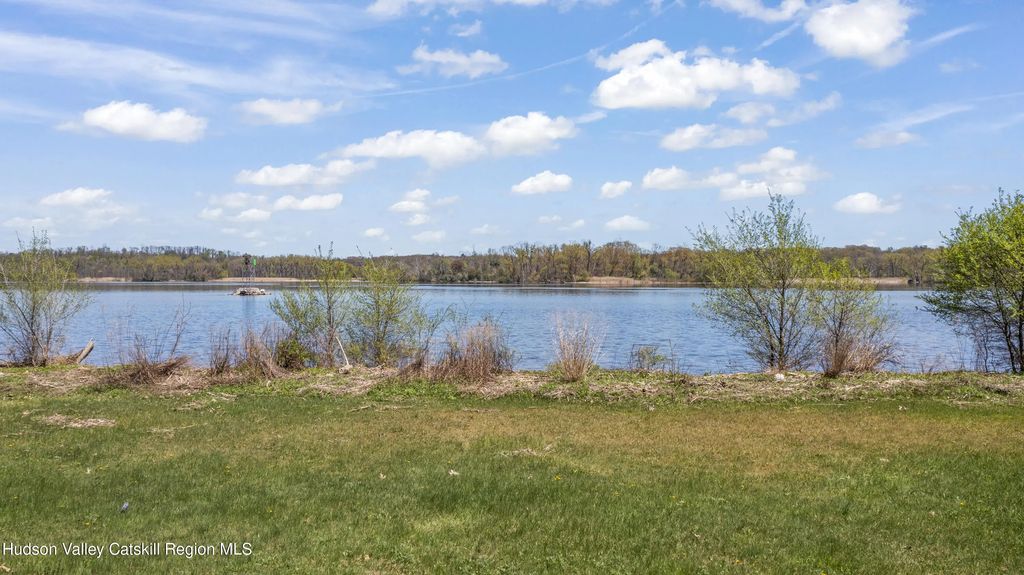 176 Green Bedell Road, Coxsackie