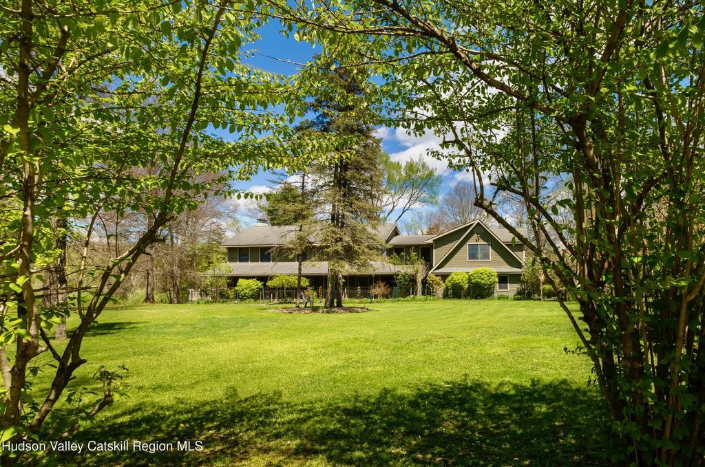 15 Unity Lane, New Paltz
