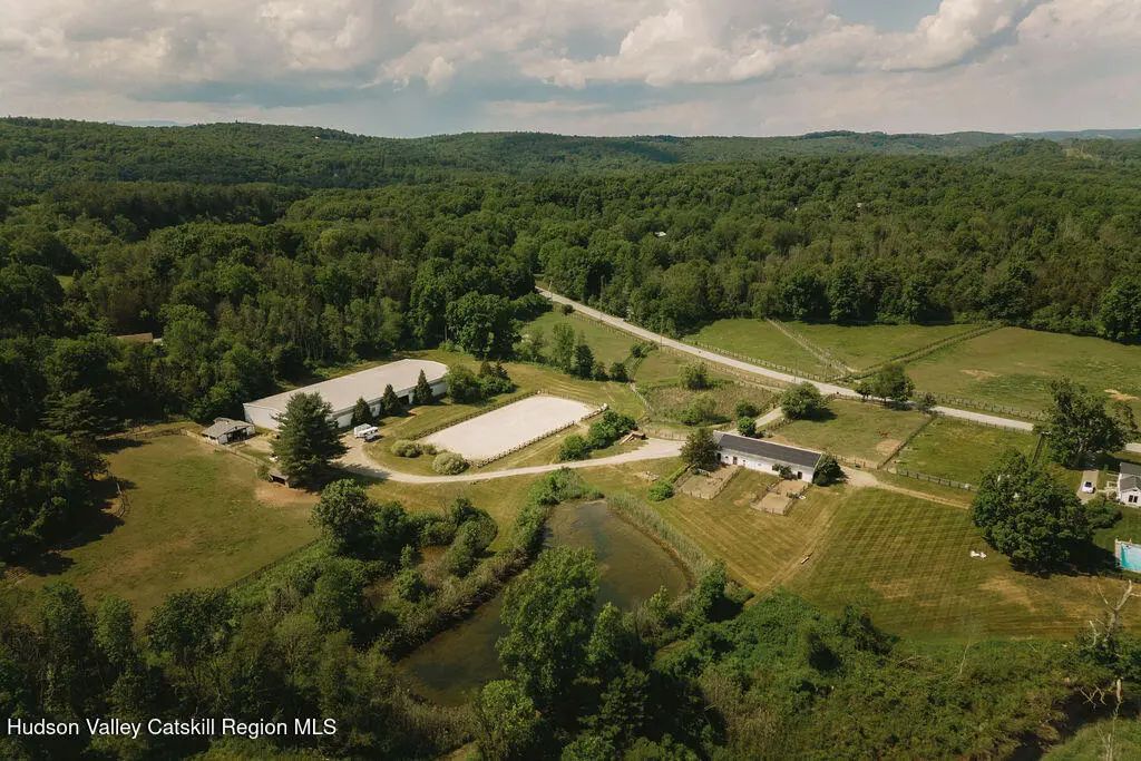 1425 Centre Road, Rhinebeck