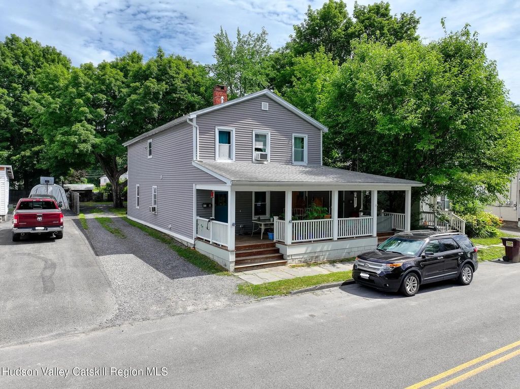 83 Livingston Street, Saugerties