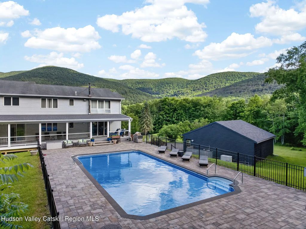 1747 Spruceton Road, West Kill