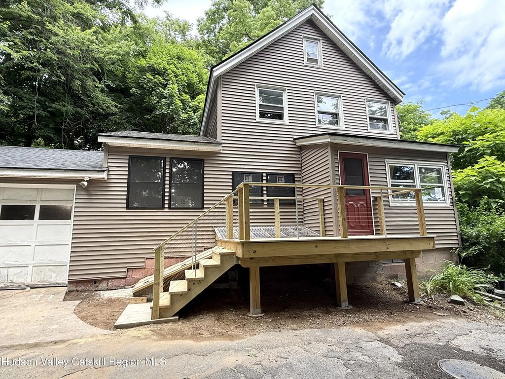 185 W Pierpont Street, Kingston