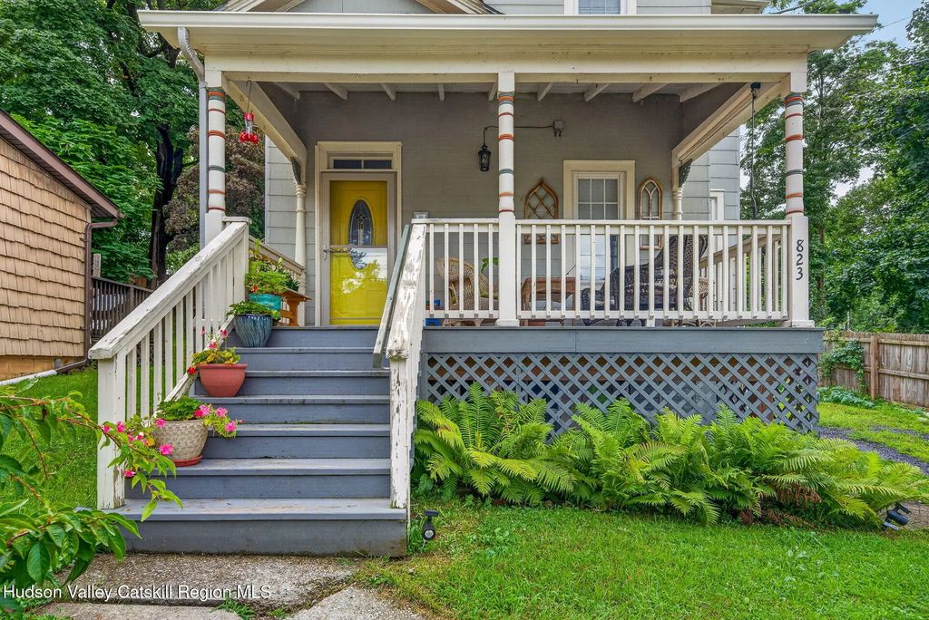 823 First Avenue, Kingston