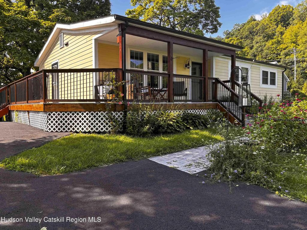 14 Ulster Landing Road, Kingston