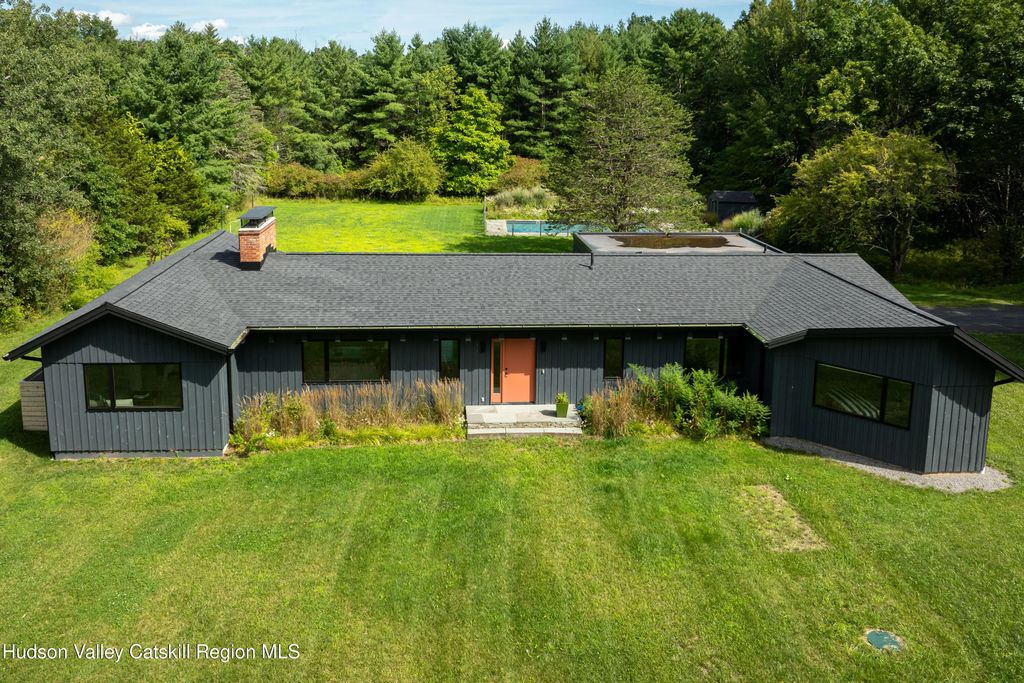 110 Pine Lane, Saugerties