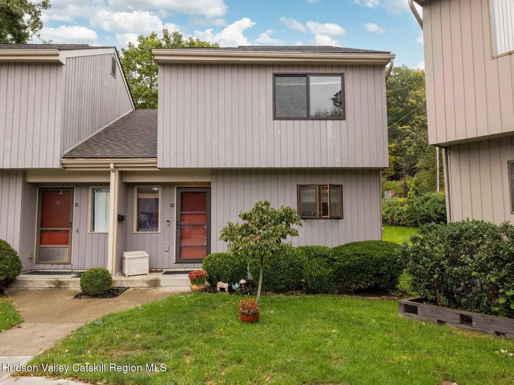 82 Rondout Harbor, Port Ewen