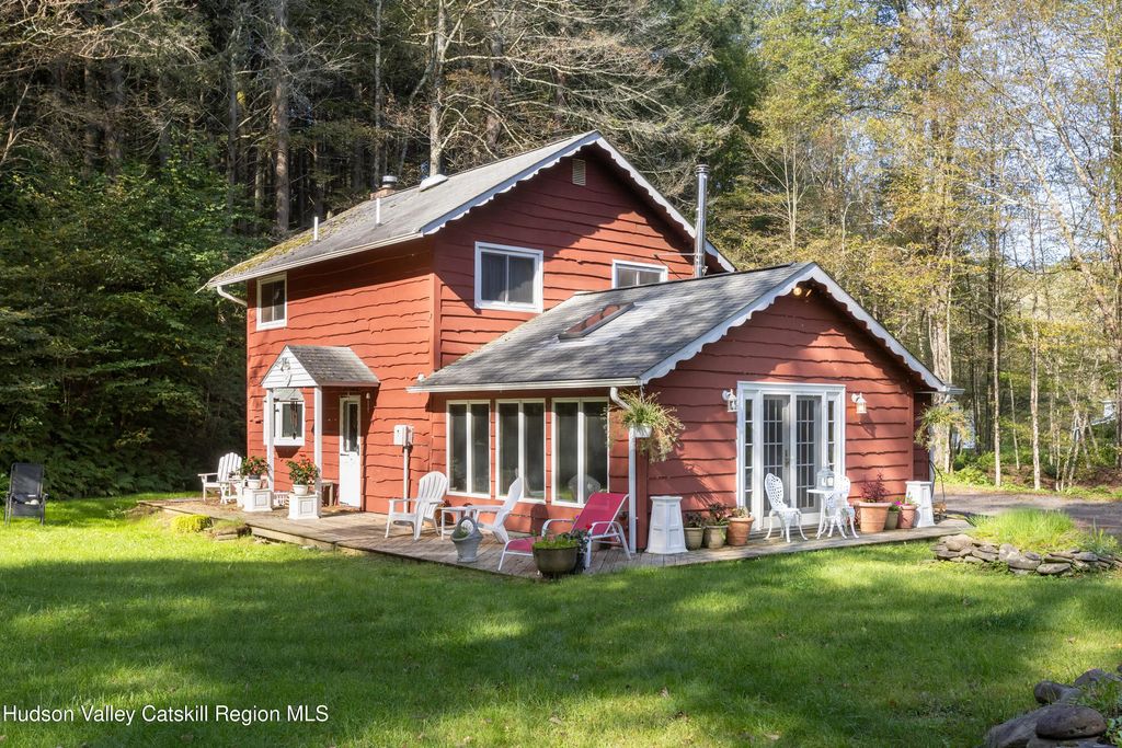 123 Maben Hollow Road, Big Indian