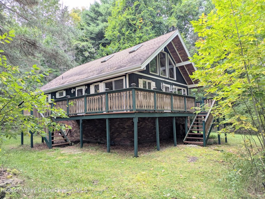 126 Windy Hill Road, Stamford