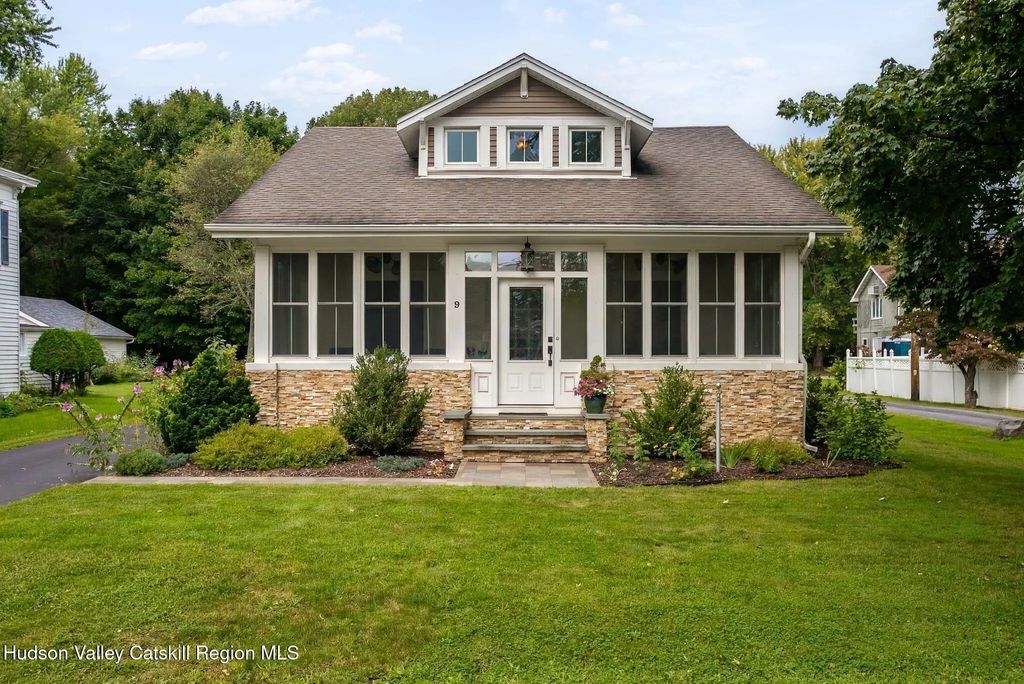9 N Jefferson Avenue, Catskill