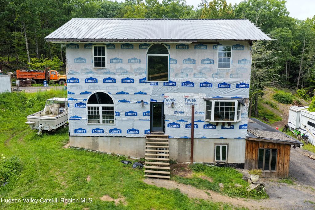661 Hervey Sunside Road, Cornwallville