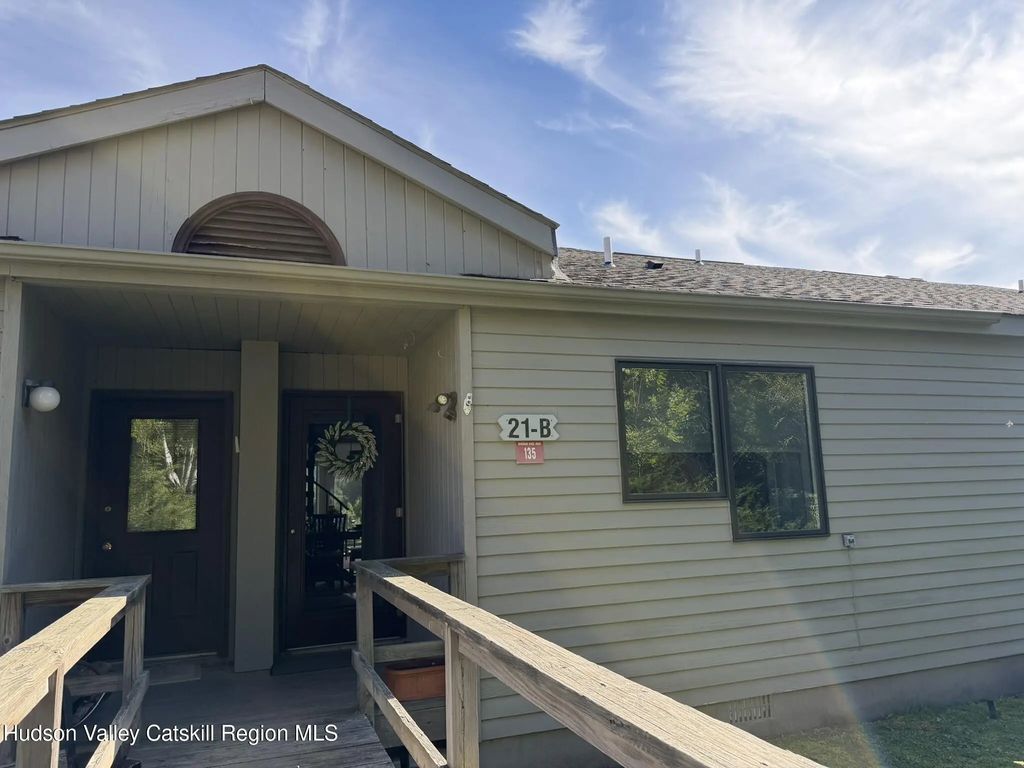 135 Windham Ridge Road 21b, Windham