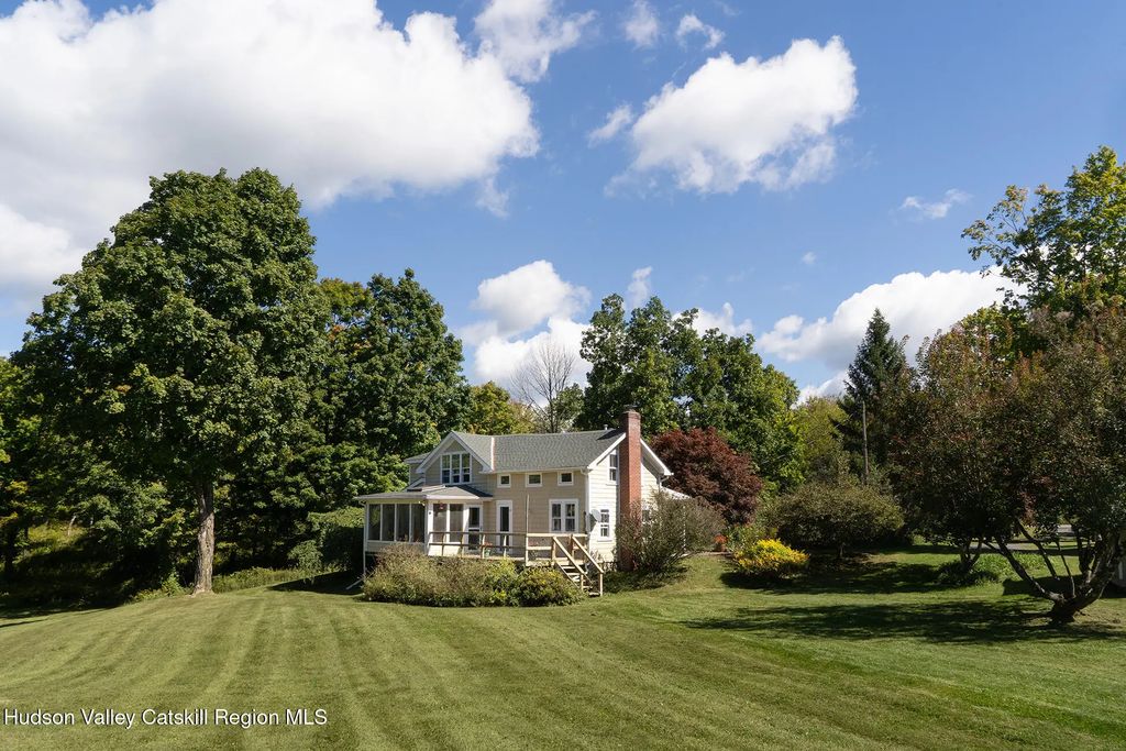 377 County Road 15, Elizaville