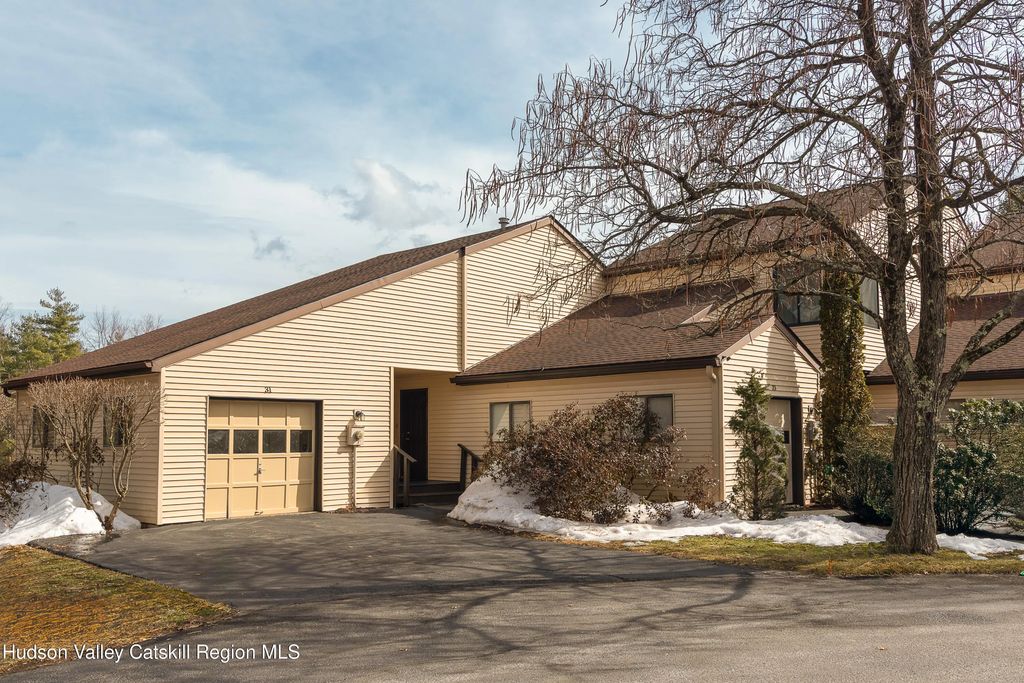 31 Pond Park Road, Woodstock
