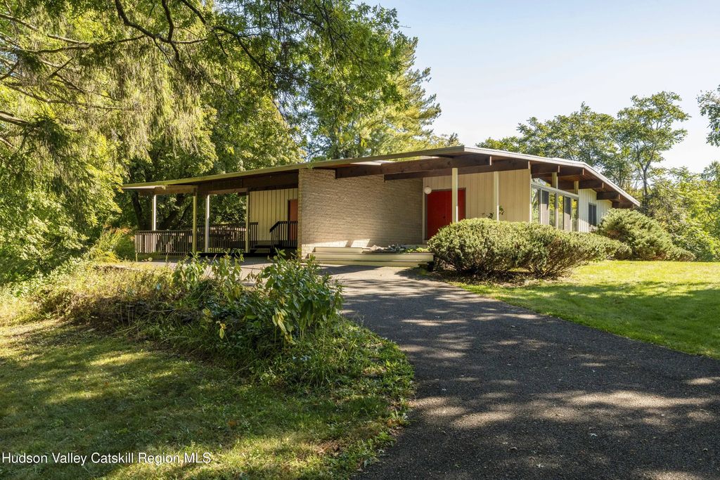 1156 Ulster Landing Road, Saugerties