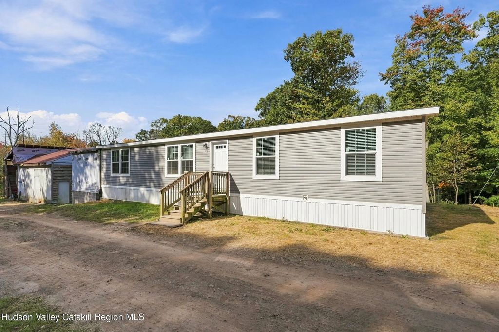 54 Braziel Heights Road, Kerhonkson