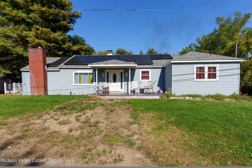 1566 S Old Post Road, Castleton