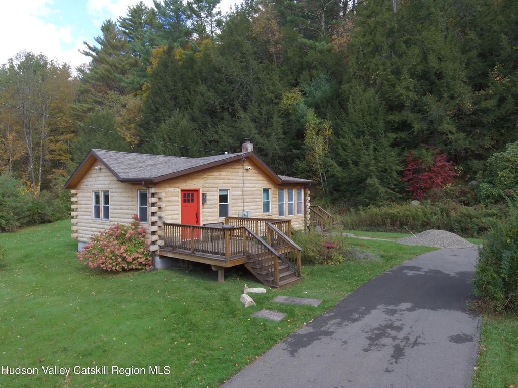 10398 Route 23a, Hunter