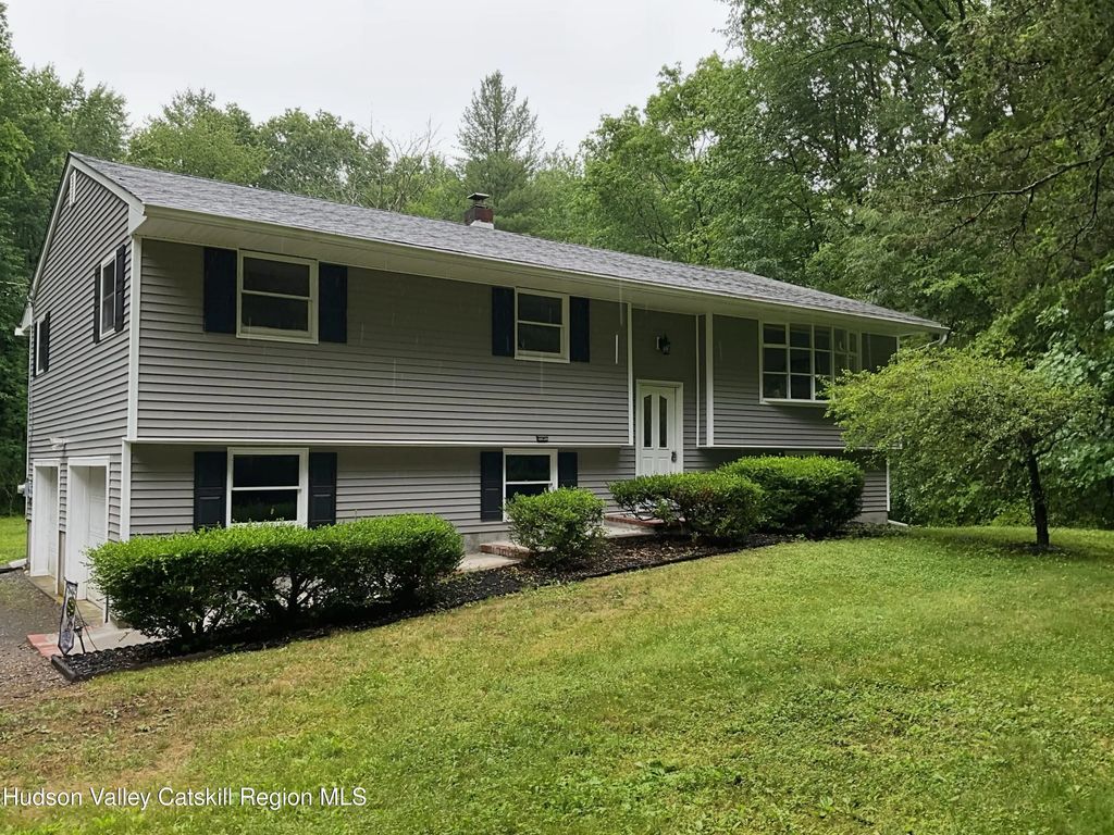 71 Shivertown Road, New Paltz