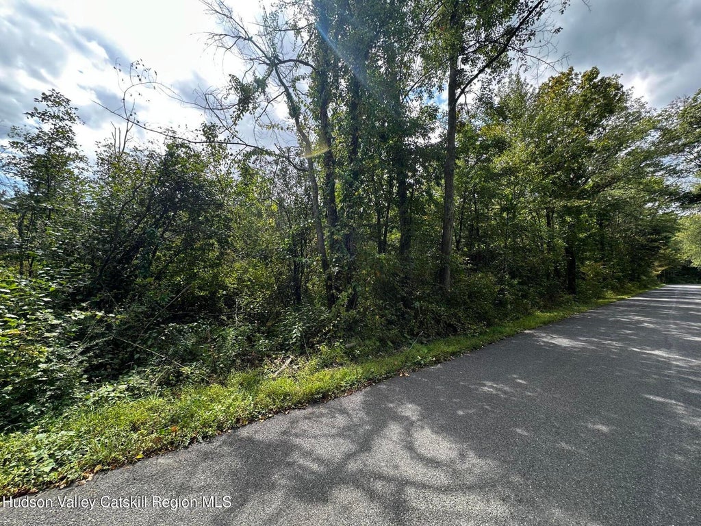 Kelly Road, Saugerties