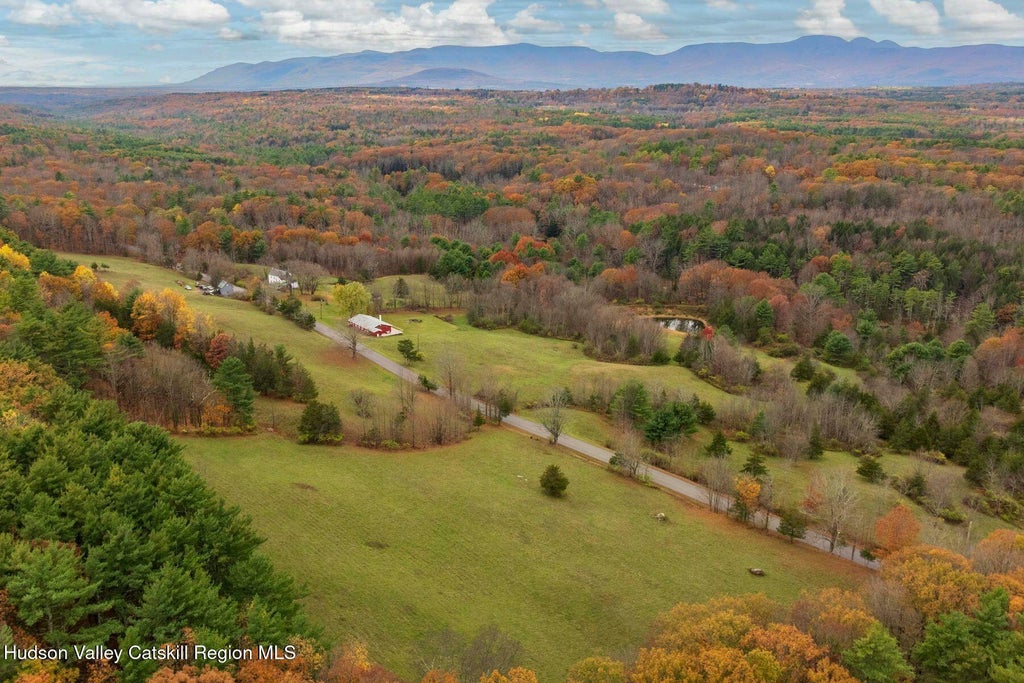 2021-2071 Potic Mountain Road, Coxsackie