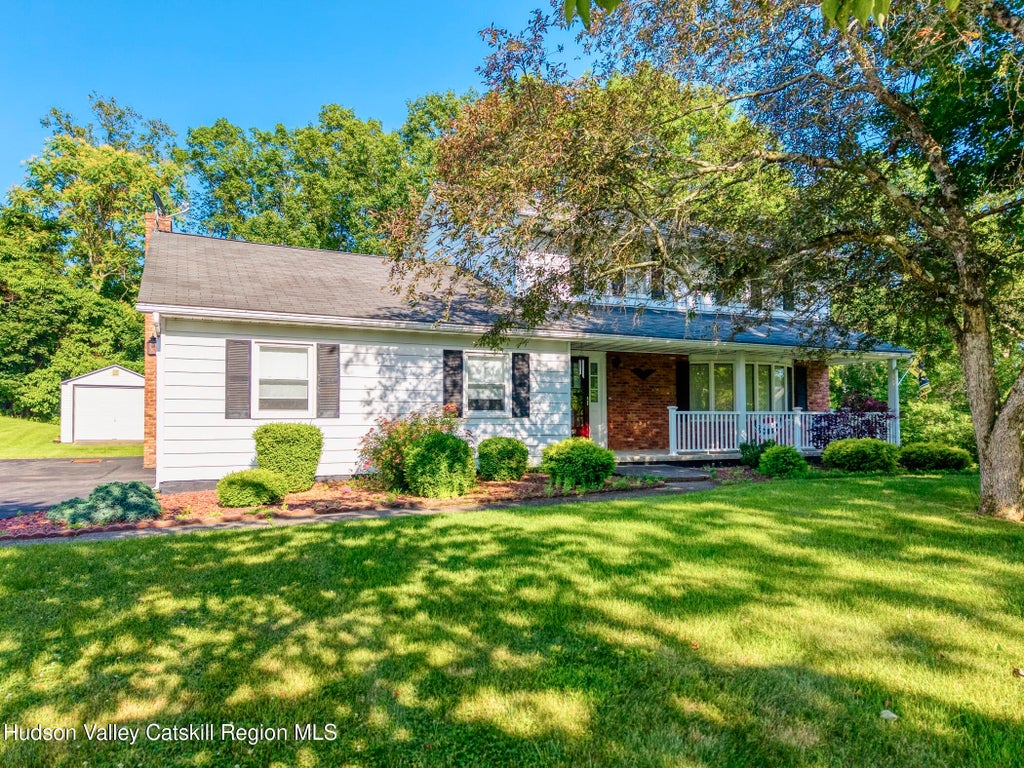 135 Hilltop Road, Saugerties