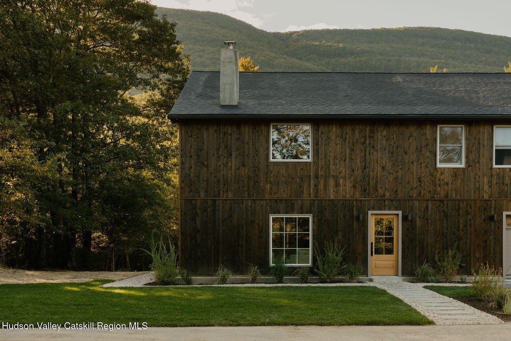 335 Manorville Road, Saugerties