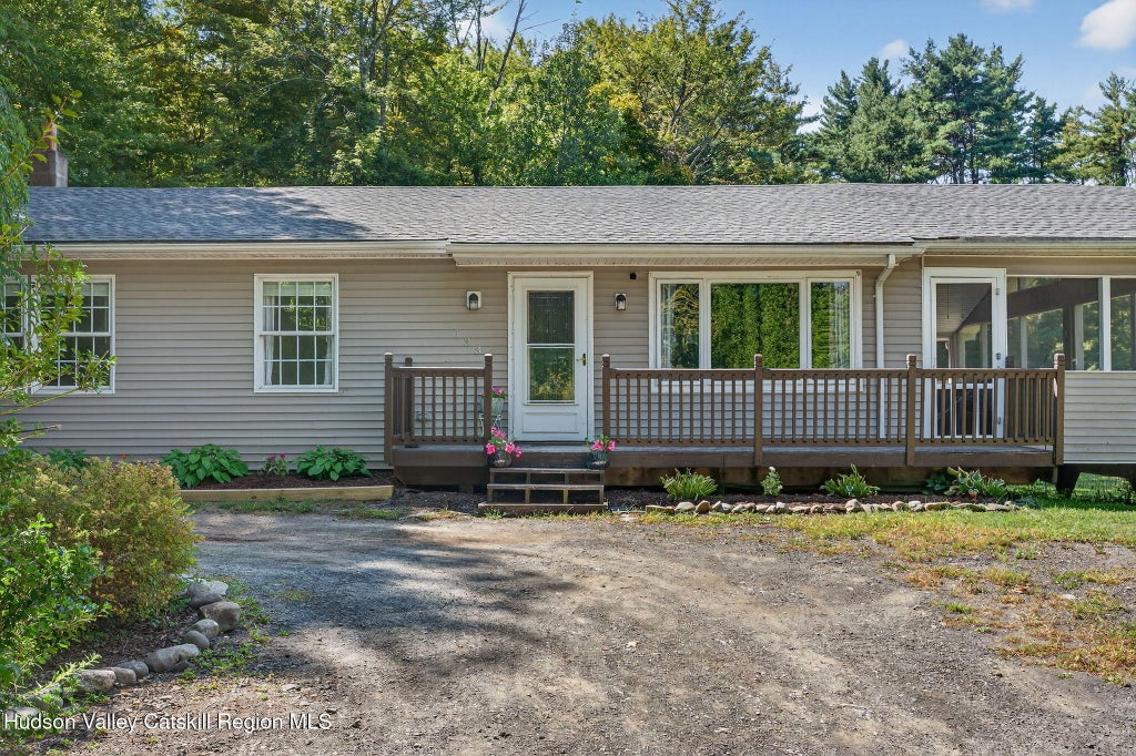 133 Rt 32a, Saugerties