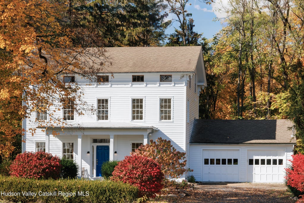 202 Blue Hill Road, Hudson