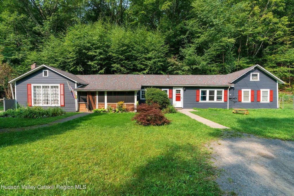 3271 Route 212, Bearsville