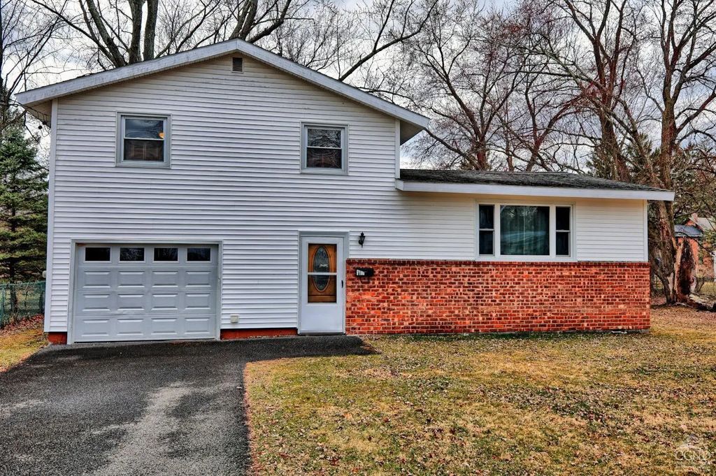 17 Bogardus Ave, Catskill