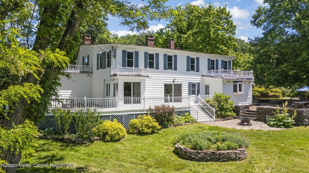 202 Buckwheat Bridge Road, Germantown