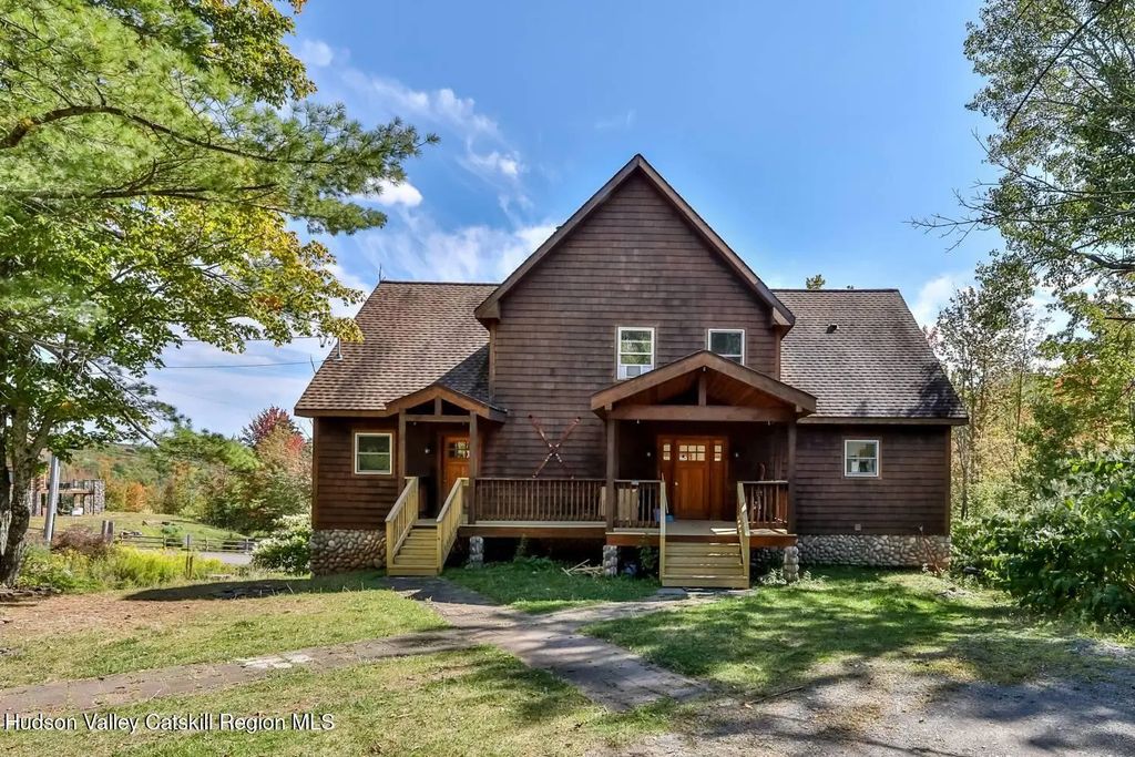 151 Garfield Avenue, Hunter