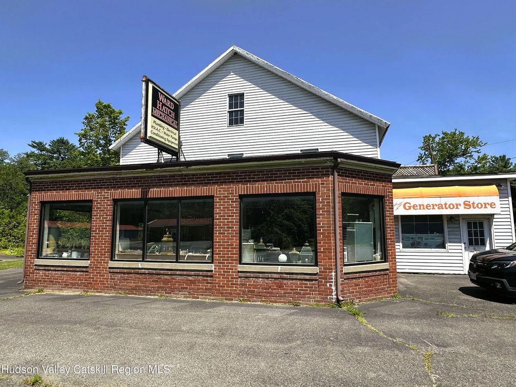 614 Us Route 20, New Lebanon
